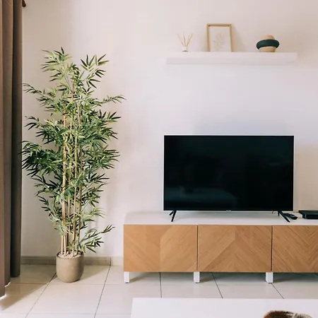 Sea Panda Apartment